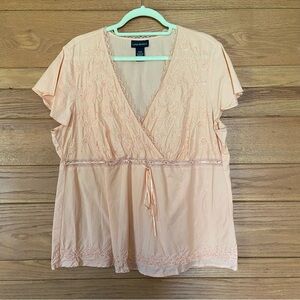 Y2K Lane Bryant peach floral embroidered short sleeve top